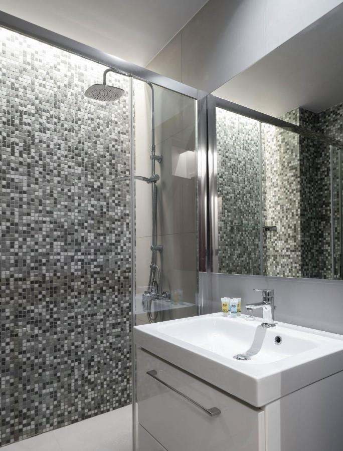 Kolokotroni Lofts Syntagma Apartment Athena Bagian luar foto