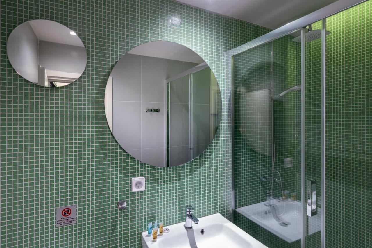 Kolokotroni Lofts Syntagma Apartment Athena Bagian luar foto